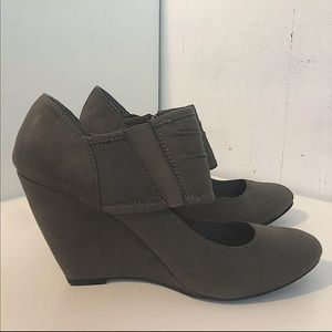 Baker Women Grey Shoes